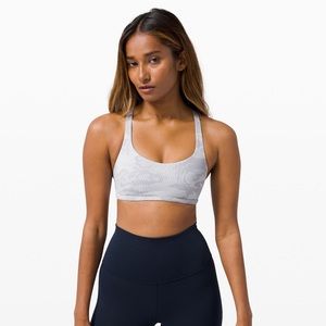 lululemon free to be bra light support - size: 6
